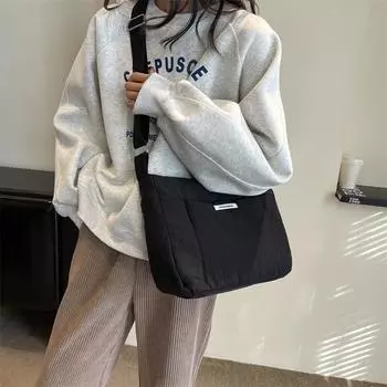 Женская нейлоновая легкая и вместительная сумка, универсальная для поездок на работу, отдыха и зимы, новая нишевая большая сумка на одно плечо