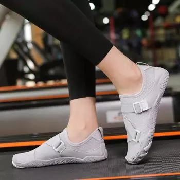 Женская нескользящая фитнес-кроссовка для занятий пилатесом, аэробикой, йогой, прыжками на скакалке, приседаниями и тренировками 41 белый