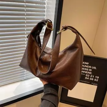 Женская новинка 2023 года, элитная и маленькая большая сумка для толпы, сумка через плечо для отдыха, универсальная сумка на плечо большой вместимости