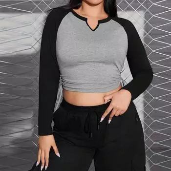 Женская облегающая футболка с длинным рукавом. Удобный дышащий короткий топ. Стильная базовая футболка больших размеров. Пэчворк. Цветовой контрастный дизайн. XL серый