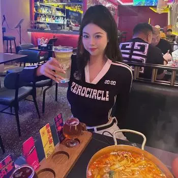 «Женская облегающая футболка в стиле ретро с V-образным вырезом и длинными рукавами, черного и серого цветов, весна/осень» M