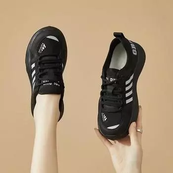 Женская обувь 2024 года, весна, новые модные туфли для пап, летающие, тканые, дышащие, женские кроссовки, повседневные, на толстой подошве, с мягкой подошвой, спортивная обувь 36 чёрный