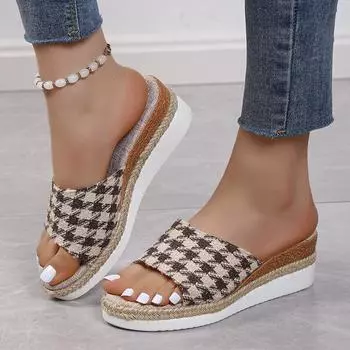 Женская обувь 2024, современные тапочки, женские тапочки, летние пляжные тапочки, женские однотонные женские тапочки на танкетке 35 чёрный