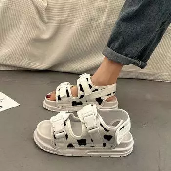 Женская обувь, черные сандалии для женщин, лето 2024, обувь с открытым носком, танкетка с платформой, водонепроницаемые, средний каблук, пряжки 35