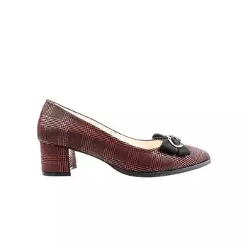 Женская обувь из натуральной кожи особого дизайна на среднем каблуке