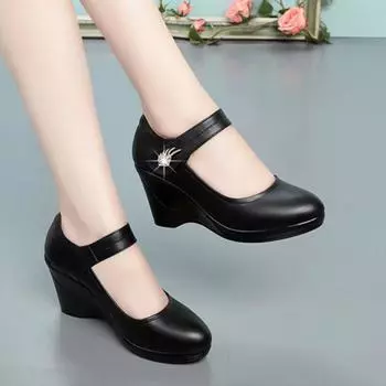 Женская обувь на танкетке, женская осенняя обувь на высоком каблуке, модная обувь для мам среднего возраста с неглубоким носком 35 бежевый