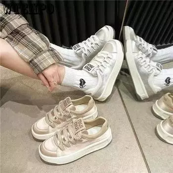 Женская обувь на толстой подошве Туфли на плоской подошве в стиле ретро Обувь для спорта и отдыха Белые туфли 35 серебряный