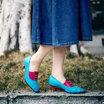 Женская обувь Сандалии из натуральной кожи Модные и элегантные туфли на высоком каблуке с тиснением в стиле ретро и ручной росписью 36