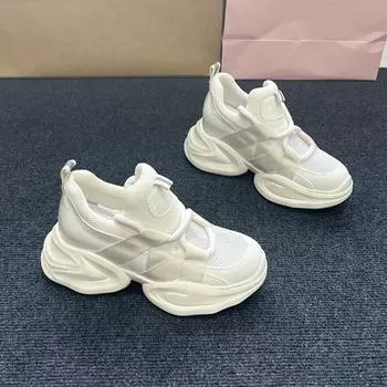 Женская обувь, увеличивающая рост, новая белая обувь на платформе, весенние и летние сетчатые дышащие повседневные маленькие кроссовки 40