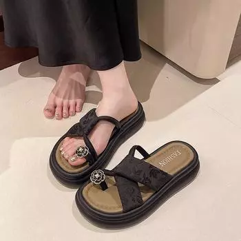 Женская обувь Wenling 2024 года, летняя новинка, национальный прилив, круглая голова, толстая подошва, увеличивающая рост, пляжные сандалии, закрывающие носок, классные тапочки, женская одежда 35 зелёный