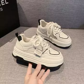 Женская обувь. Женские массивные кроссовки на шнуровке. Кожаные туфли на плоской платформе с толстой подошвой. Женские туфли. 39