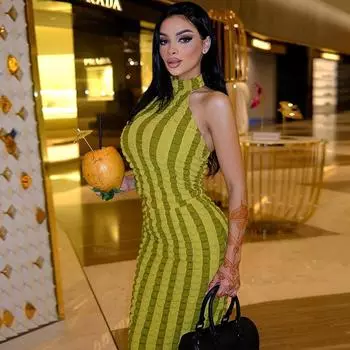 Женская одежда 2025 года, летняя новинка, модное индивидуальное двухцветное платье-попкорн с открытой спиной и рукавами S желто-зеленый