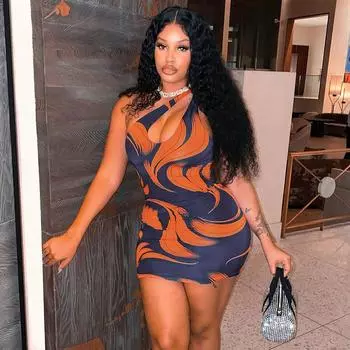 Женская одежда 2025 года, лето, новая мода, принт, сексуальное, с открытыми косыми плечами, облегающее платье с запахом на бедрах S разноцветный