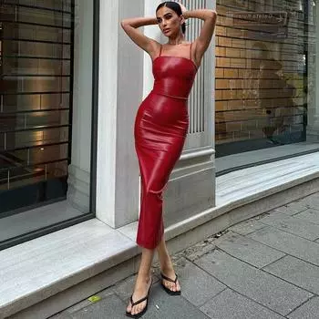 Женская одежда 2025 осень мода PU сексуальное платье с открытой спиной на бретелях на талии с разрезом на бедрах S красный
