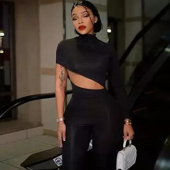 Женская одежда 2025 осень новый сексуальный индивидуальный комбинезон с высокой эластичной резинкой на плечах и длинными рукавами S чёрный