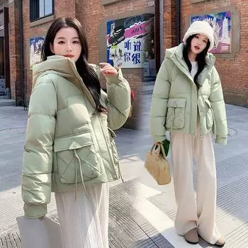 Женская одежда большого размера из зарубежной торговли 2024 года, осень-зима, корейская версия, свободная повседневная куртка с капюшоном, короткая хлопковая куртка-пуховик M чёрный