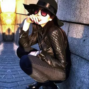 Женская одежда осень женская новая толстая мм большой размер искусственная кожа женская куртка S
