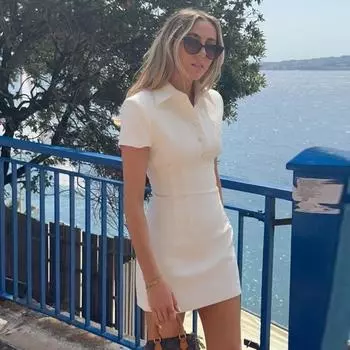 Женская одежда в европейском и американском стиле, лето 2024, новое однотонное платье-поло с воротником-поло, модное, темпераментное, с талией и тонкими бедрами S белый