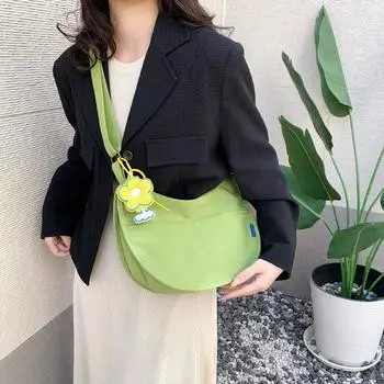 Женская однотонная сумка-кроссбоди на молнии в виде пельменя, для отдыха, наплечные сумки с наклонным ремешком и регулируемым ремешком с цветочным кулоном One Size бежевый