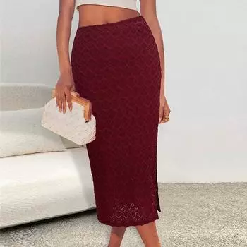 Женская однотонная юбка средней длины с темным узором и разрезом А-силуэта, облегающая полубоди M бордовый