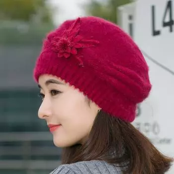 Женская осенне-зимняя вязаная теплая шапка молодежная весенняя однотонная простая берет-кепка чёрный