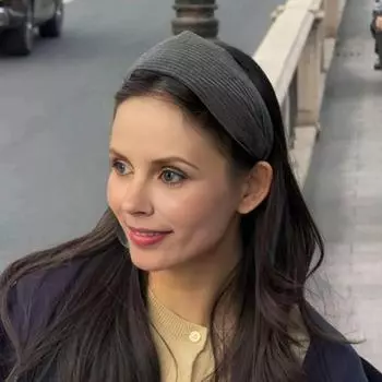 Женская повязка на голову в стиле ретро, эластичный дизайн, широкий обруч для волос, регулируемая посадка, легкий и удобный аксессуар для волос