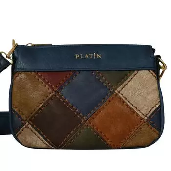 Женская повседневная модель со стильной сумкой