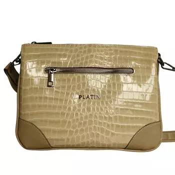 Женская повседневная модель со стильной сумкой