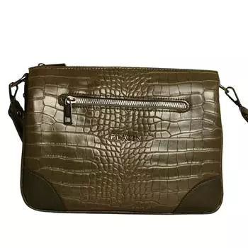 Женская повседневная модель со стильной сумкой