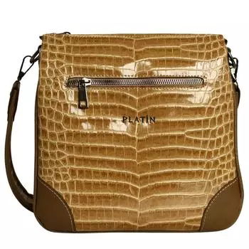 Женская повседневная модель со стильной сумкой