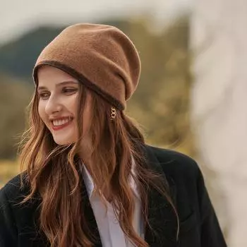 Женская простая кепка для отдыха, осенне-зимняя кепка для показа лица, маленькая вязаная шерстяная шапка, женский теплый пуловер в британском стиле, кепка M/56-58cm чёрный