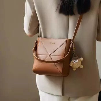 Женская роскошная кожаная сумка-ведро через плечо на осень и зиму, маленькая квадратная коричневая сумка