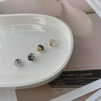 Женская рубашка Yisen Studio с металлическими пуговицами сбоку и цветочным узором