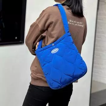 Женская стеганая сумка-хобо, большая вместительная стеганая сумка-тоут, мягкая простая сумка, однотонная, легкая зимняя сумка для девочек темно-коричневого