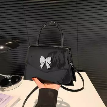 Женская сумка 2024 года, новая маленькая свежая сумочка в иностранном стиле, сумка через плечо с бантом, универсальная сумка-мессенджер премиум-класса чёрный