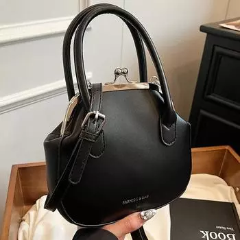 Женская сумка 2024 года, новая модная универсальная сумка через плечо, популярная повседневная портативная маленькая квадратная сумка розовый