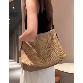 Женская сумка 2025 Новая французский стиль Ретро плетеная пляжная сумка-тоут Корейская серия Праздный стиль Большая вместимость Сумка-мессенджер Light brown