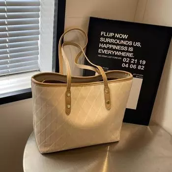 Женская сумка большой вместимости 2024 года: новая минималистичная и универсальная большая сумка для путешествий, высококачественная текстура, модная и стильная сумка через плечо