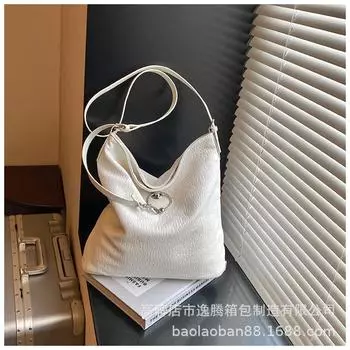 Женская сумка большой вместимости 2024 года, новая осенняя сумка-мессенджер через плечо, высококачественная сумка-тоут для поездок на работу чёрный