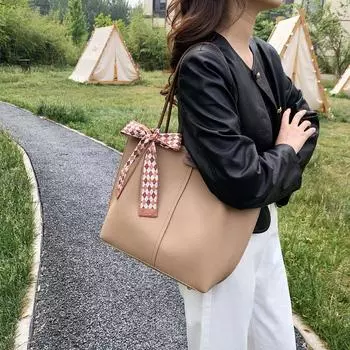 Женская сумка большой вместимости для поездок на работу, лето 2023, новая классная большая сумка премиум-класса на одно плечо, сумка для матери и ребенка чёрный