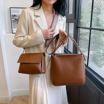 Женская сумка большой вместимости в стиле ретро. Новинка 2024 года. Модная и модная сумка-мешок с небольшой текстурой. Сумка подмышками. Универсальная сумка для матери и ребенка.