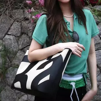 Женская сумка через плечо большой емкости Satchel Simple Underarm для поездок на работу и обратно