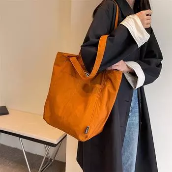 Женская сумка через плечо большой вместимости. Сумка-тоут через плечо. бежевый