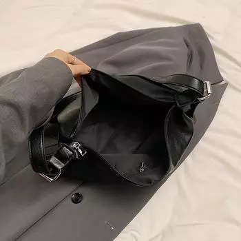 Женская сумка через плечо из искусственной кожи, большая простая сумка-мессенджер для путешествий на открытом воздухе (черный)