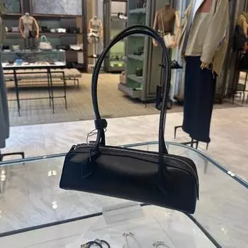 Женская сумка через плечо из натуральной кожи в стиле ретро от французского производителя: Универсальная сумка-ниша для повседневного ношения или поездок на работу 28x9x10 cm