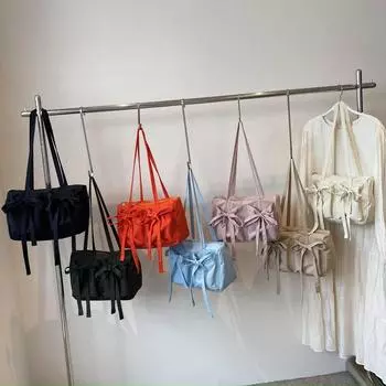 Женская сумка через плечо из нейлона с бантом в стиле преппи, универсальная однотонная сумка на молнии для поездок на работу и повседневных выходов 30x13x20cm чёрный