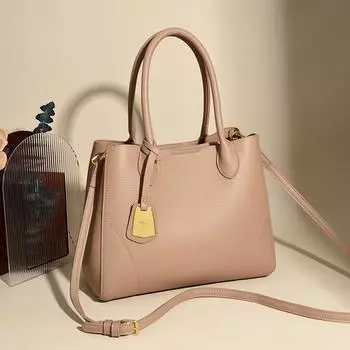 Женская сумка через плечо на одно плечо. Модная женская сумка для поездок на работу. чёрный