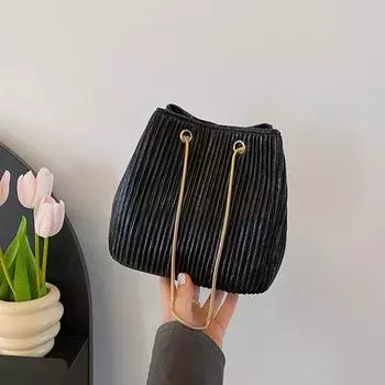 Женская сумка через плечо, новая сумка-ведро с цепочкой, сумка под мышкой, маленькая парфюмерная сумка, модная и повседневная, универсальная, не мнется, через плечо