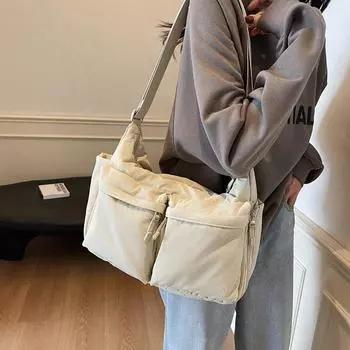 Женская сумка через плечо с большим объемом и несколькими карманами чёрный