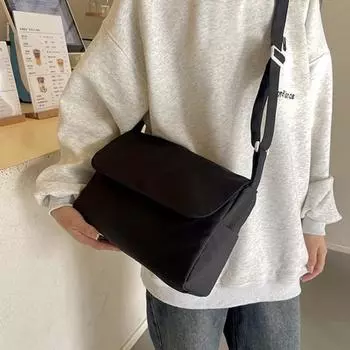 Женская сумка через плечо с регулируемым ремешком в японском стиле преппи, однотонная, большая вместимость, застежка-молния, для путешествий, работы и учебы чёрный